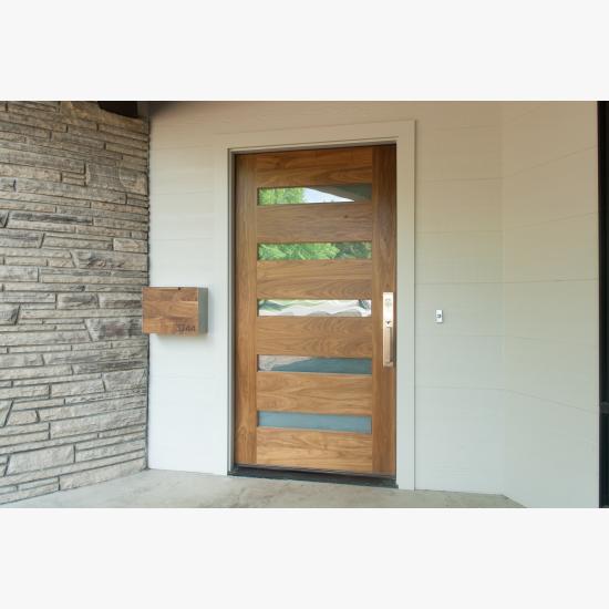 TM5100 Exterior Door