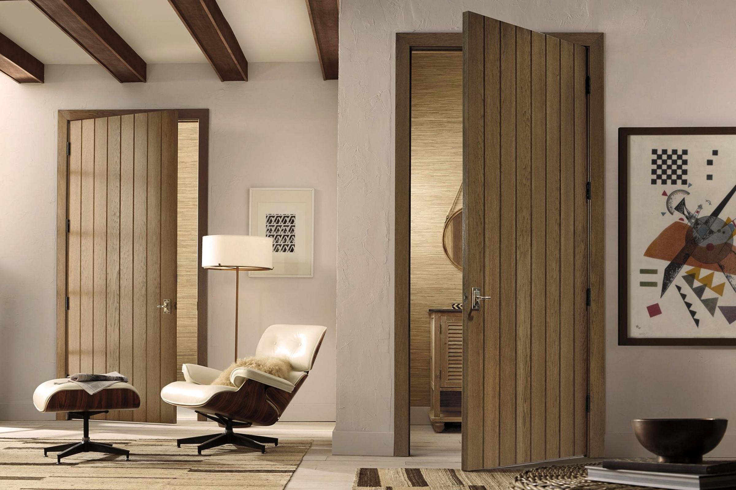 tru and modern door entry system with eight vertical planks